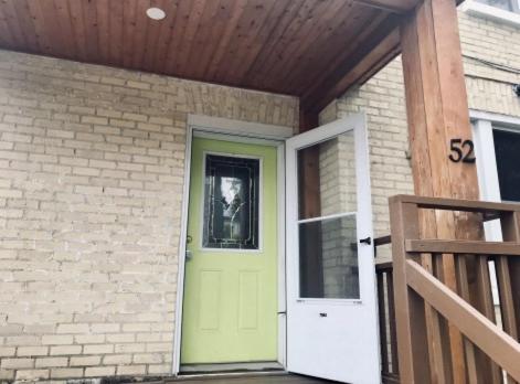 Cozy Home Close To Kitchener Downtown Exterior foto